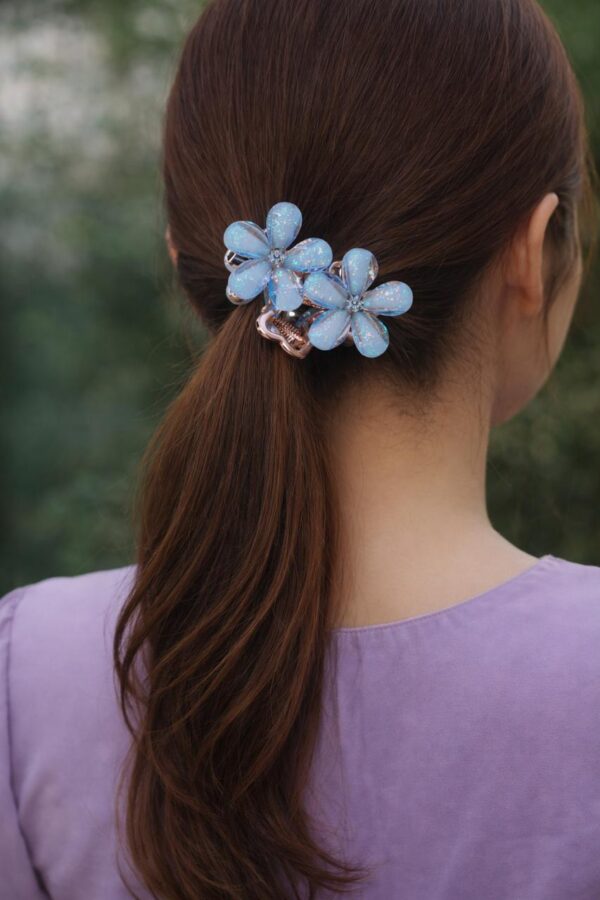 Blooming Sky Blue Floral Hair Clutch