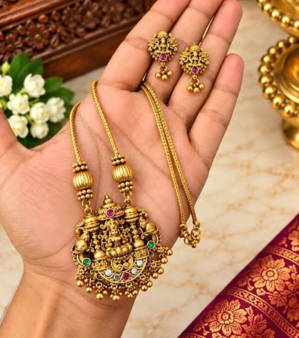 WhatsApp Image 2026-10-22 at 14.19.15 (1) Elegant Necklaces with stud