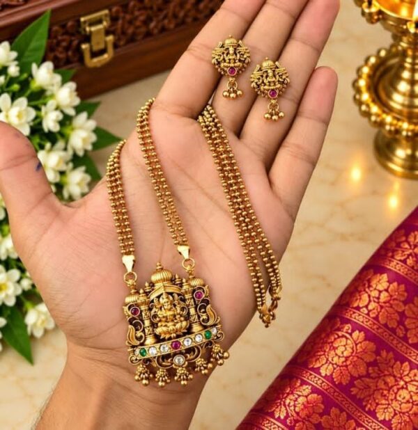 WhatsApp Image 2026-10-22 at 14.19.23 (1) Elegant Necklaces with stud